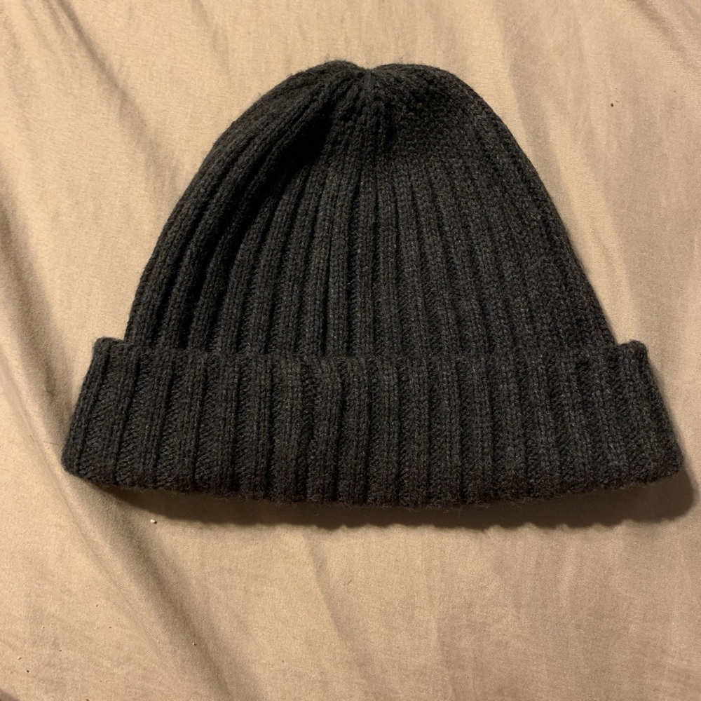 H&M ribbed beanie